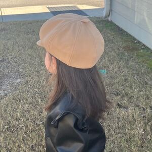 Kids’ Tan Newsboy Cap – Stylish and Comfortable